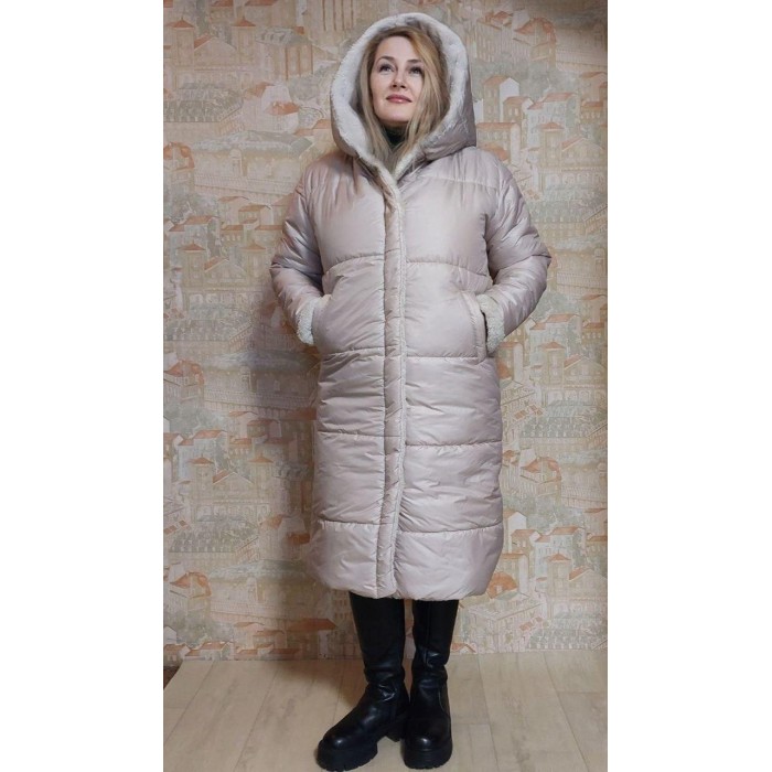 Подовжено жіноче пальто на хутрі , Колір св. беж 48р