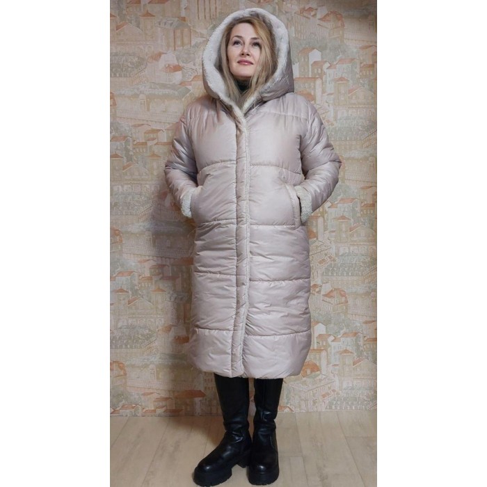 Подовжено жіноче пальто на хутрі , Колір св. беж 48р