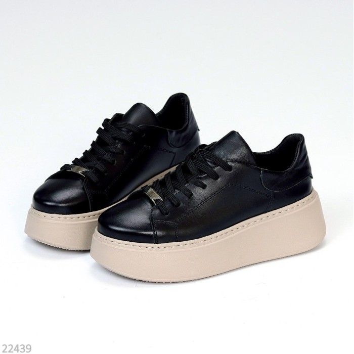 Кросівки жіночі натуральна шкіра чорні 37,38р