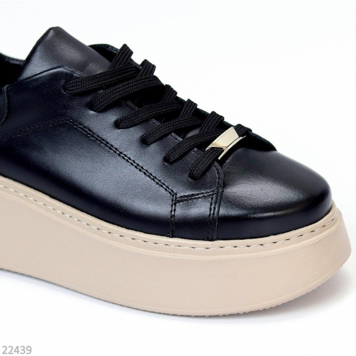 Кросівки жіночі натуральна шкіра чорні 37,38р