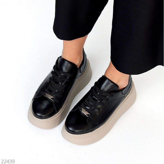 Кросівки жіночі натуральна шкіра чорні 37,38р