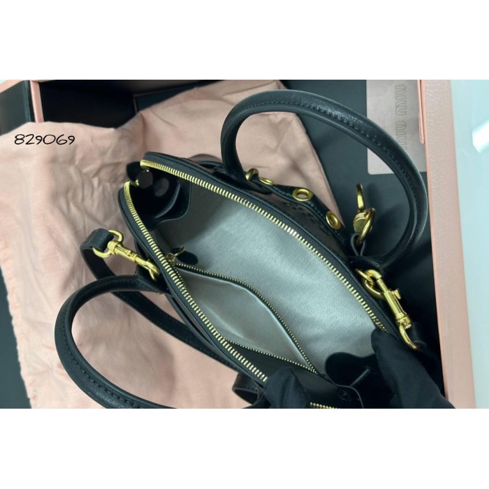 Сумка жіноча з зустрічною змійкою  натуральна шкіра Чорна, Шоколад, Бургунді