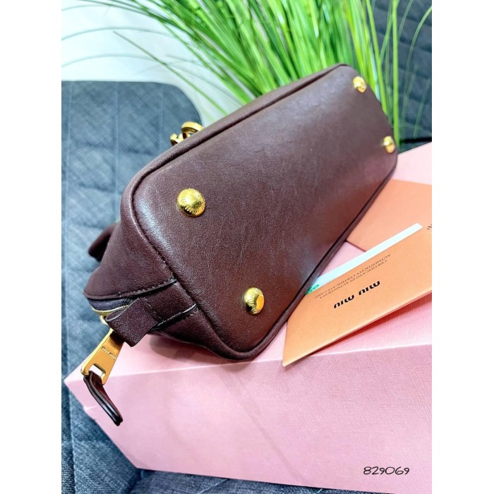 Сумка жіноча з зустрічною змійкою  натуральна шкіра Чорна, Шоколад, Бургунді