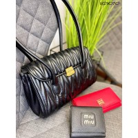 Сумка жіноча МіуМіу натуральна шкіра Чорна
