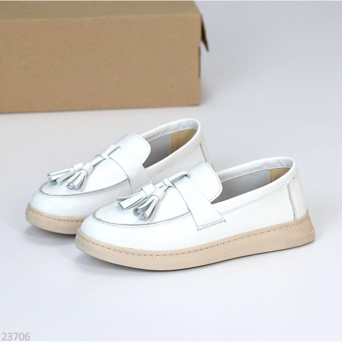 Лофери жіночі натуральна шкіра білі 38р