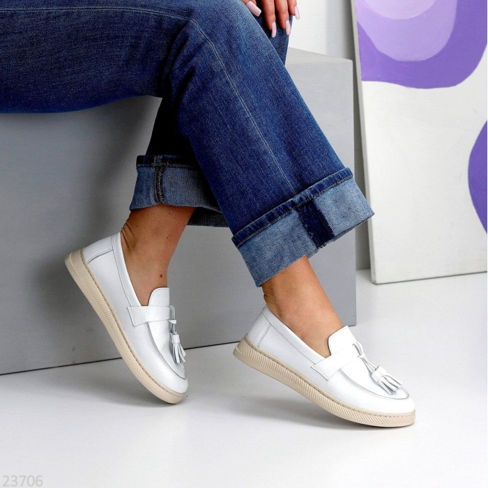 Лофери жіночі натуральна шкіра білі 38р