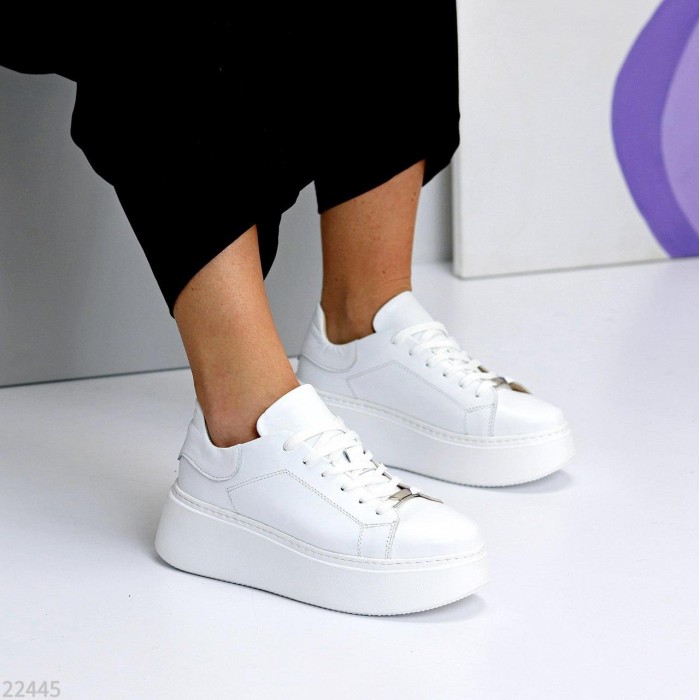 Кросівки жіночі натуральна шкіра білі 39р