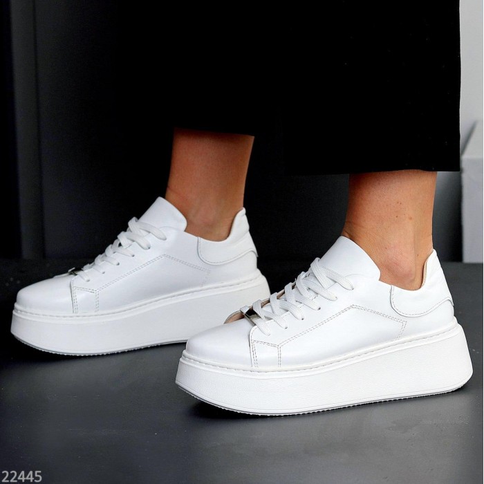 Кросівки жіночі натуральна шкіра білі 39р