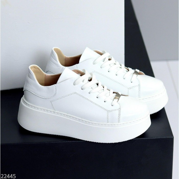 Кросівки жіночі натуральна шкіра білі 39р