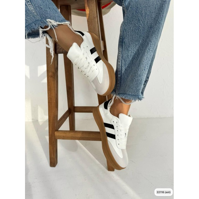 Кросівки жіночі зі смужками натуральна шкіра/замша білі 36,39р