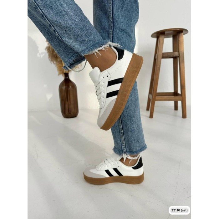 Кросівки жіночі зі смужками натуральна шкіра/замша білі 36,39р