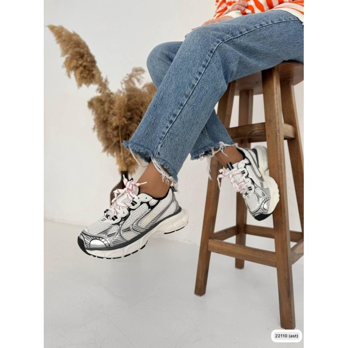 Кроссівки жіночі з екошкіри жіночі сріблясто-білі 37,38р