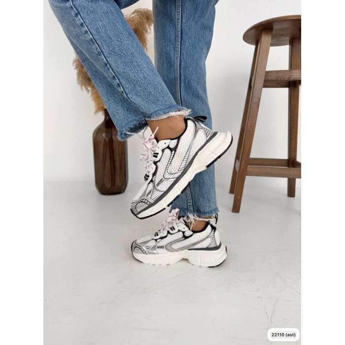 Кроссівки жіночі з екошкіри жіночі сріблясто-білі 37,38р