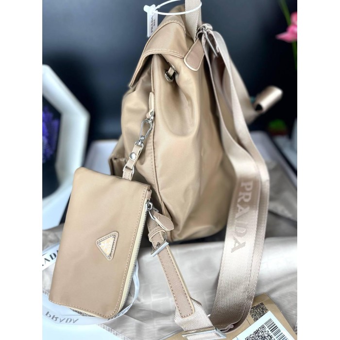 Рюкзак жіночий натуральна кожа комбінована з текстилем щільним Чорний, Бежевий Бежевий