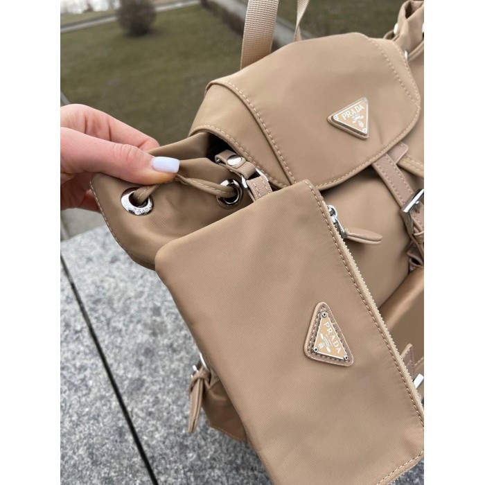 Рюкзак жіночий натуральна кожа комбінована з текстилем щільним Чорний, Бежевий Бежевий