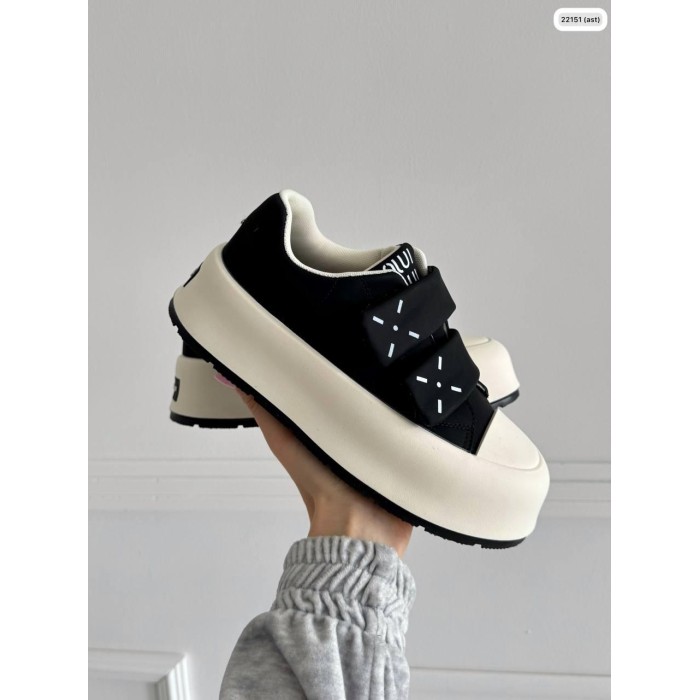 Кеди для жінок екошкіра чорно-білі на 37,39р