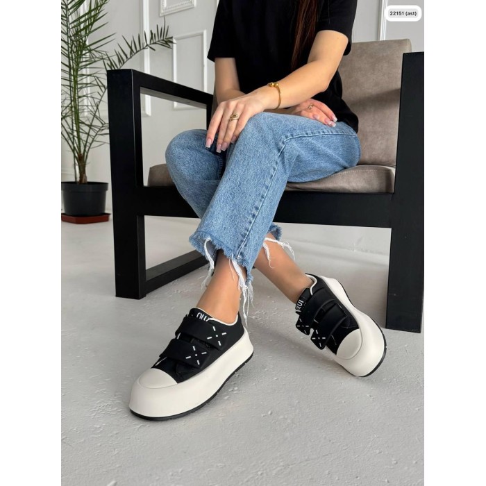 Кеди для жінок екошкіра чорно-білі на 37,39р