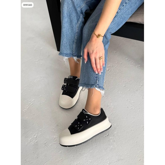 Кеди для жінок екошкіра чорно-білі на 37,39р