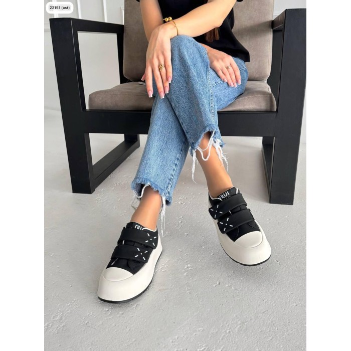 Кеди для жінок екошкіра чорно-білі на 37,39р