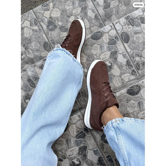 Кросівки жіночі натуральна замша колір:шоколад 39,41р.