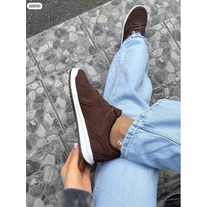 Кросівки жіночі натуральна замша колір:шоколад 39,41р.