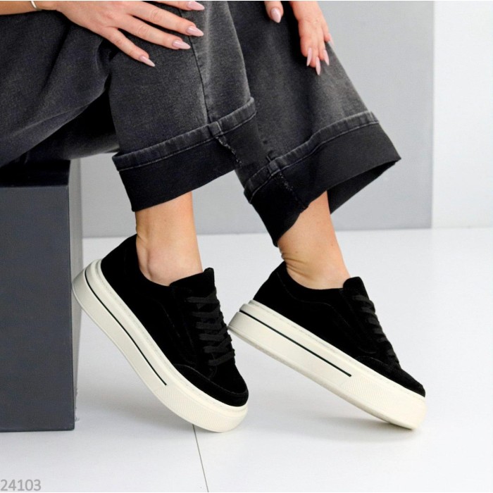 Кеди жіночі натуральна замша чорні 37,38,39,40р