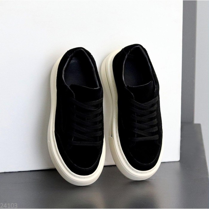 Кеди жіночі натуральна замша чорні 37,38,39,40р