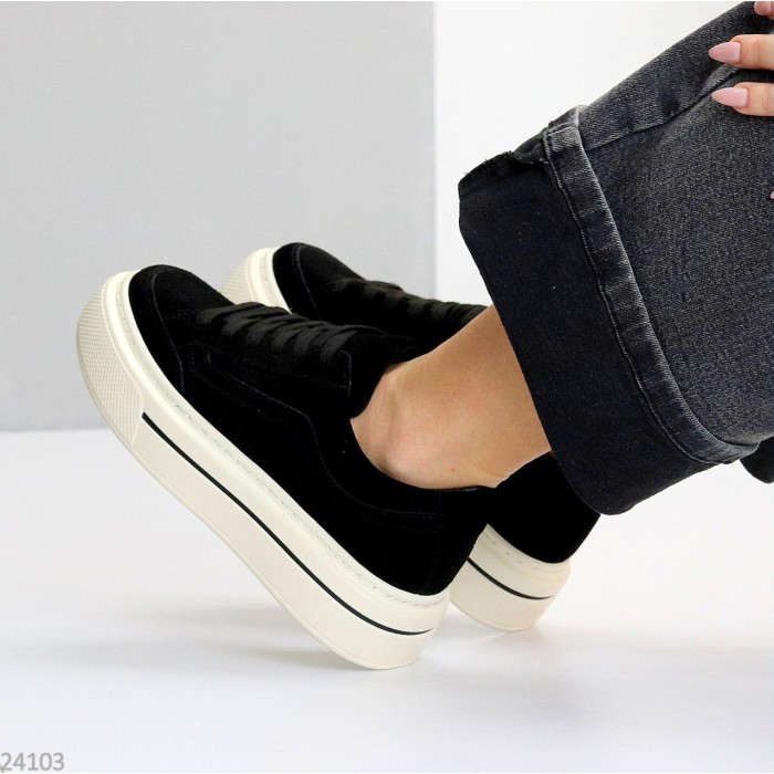 Кеди жіночі натуральна замша чорні 37,38,39,40р