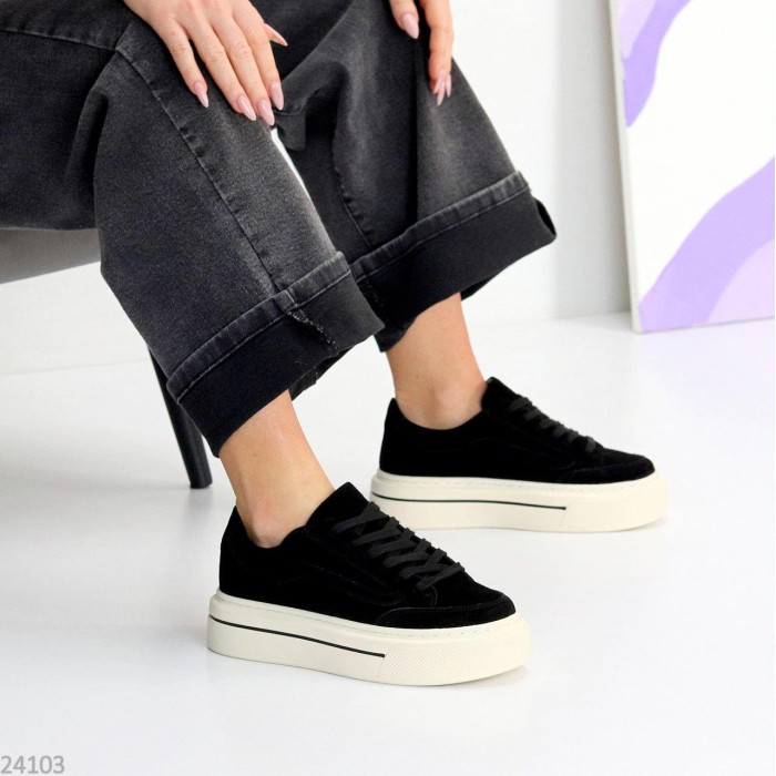 Кеди жіночі натуральна замша чорні 37,38,39,40р