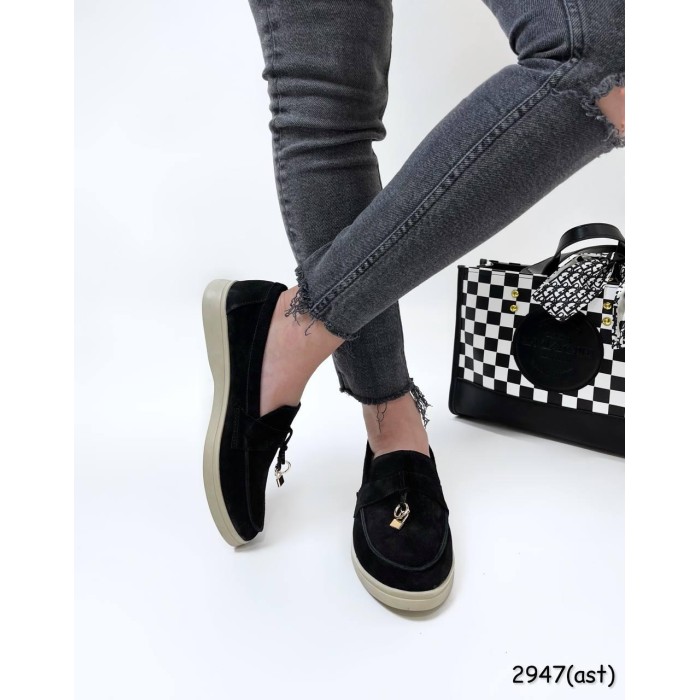 Туфлі/Лофери жіночі натуральна замша чорні 37р