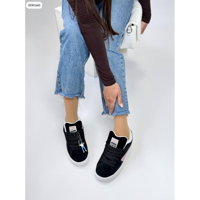 Кросівки жіночі чорні натуральна замша 38р