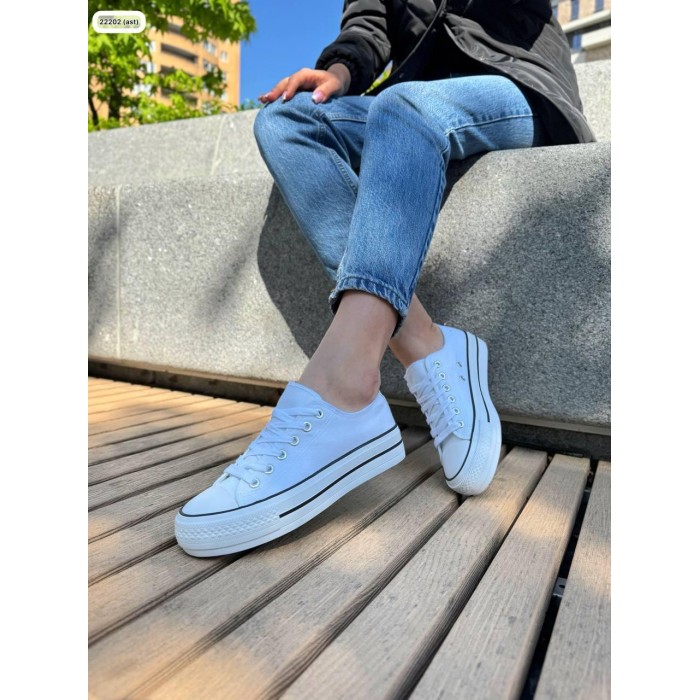 Кеди жіночі взуттєвий текстиль/екошкіра білі на 36,37,38,39р