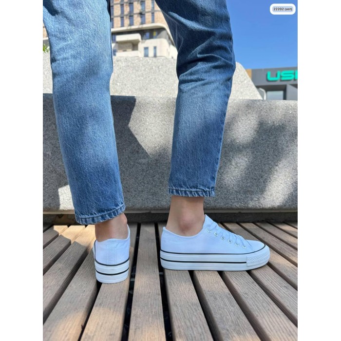 Кеди жіночі взуттєвий текстиль/екошкіра білі на 36,37,38,39р