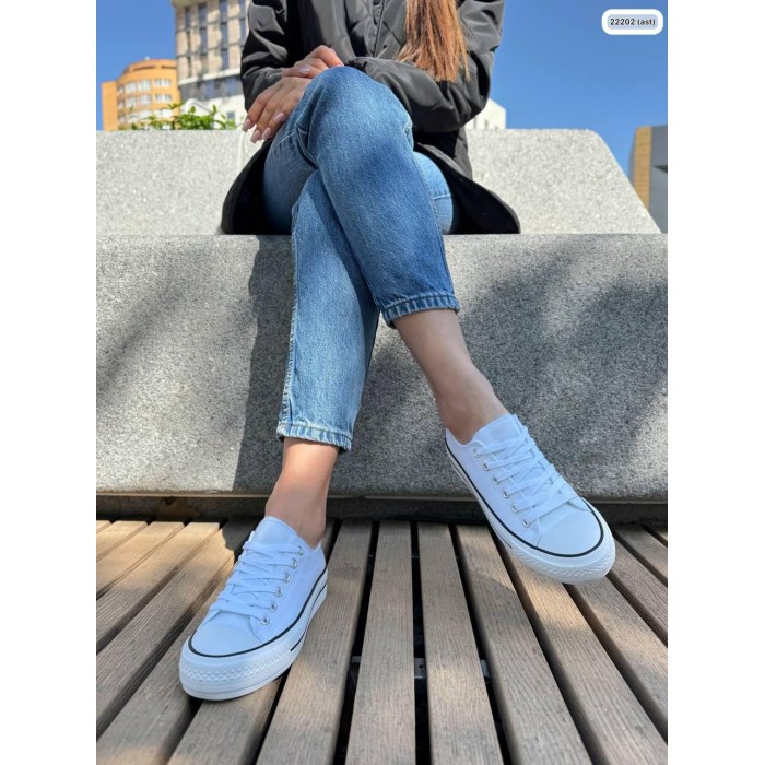 Кеди жіночі взуттєвий текстиль/екошкіра білі на 36,37,38,39р