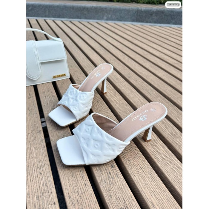 Сабо жіночі екошкіра колір білий на 36,37,38р.