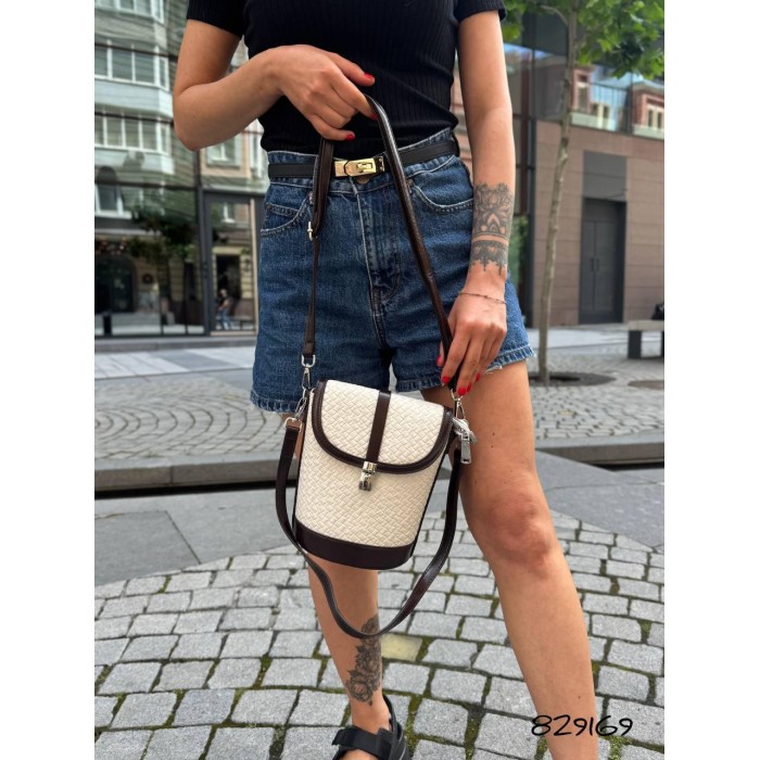 Сумка жіноча мішечок екошкіра люк комбінована колір: білий/ шоколадний, Чорний