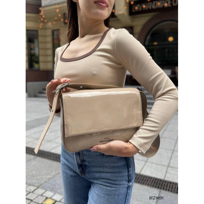 Сумка женская 2 отделения Polina лак натуральная кожа Бежевая