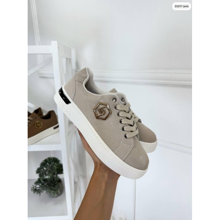 Кеди жіночі бежеві натуральна замша на 38,40р