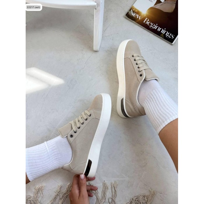 Кеди жіночі бежеві натуральна замша на 38,40р