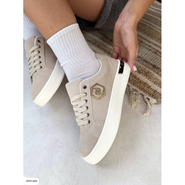 Кеди жіночі бежеві натуральна замша на 38,40р