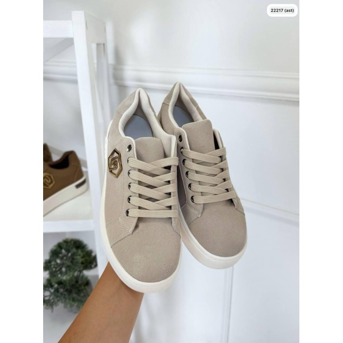 Кеди жіночі бежеві натуральна замша на 38,40р