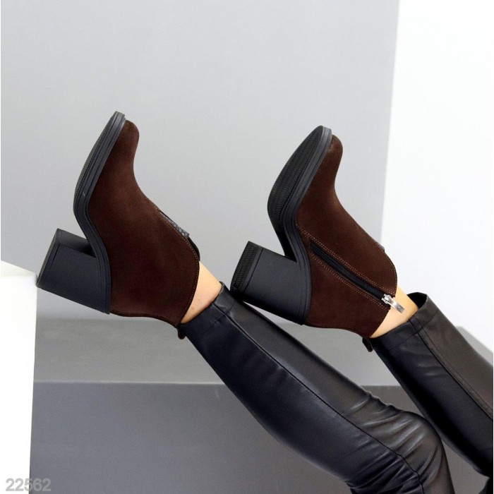 Ботильйони жіночі натуральна-замша колір-шоколад деми 37,38,39,40р