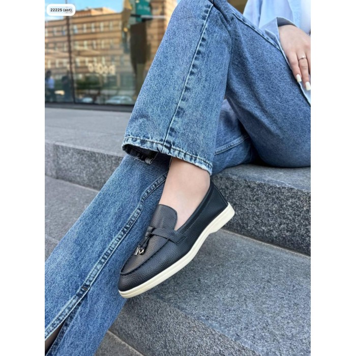 Туфлі/Лофери жіночі натуральна кожа Чорні 36,39,41р