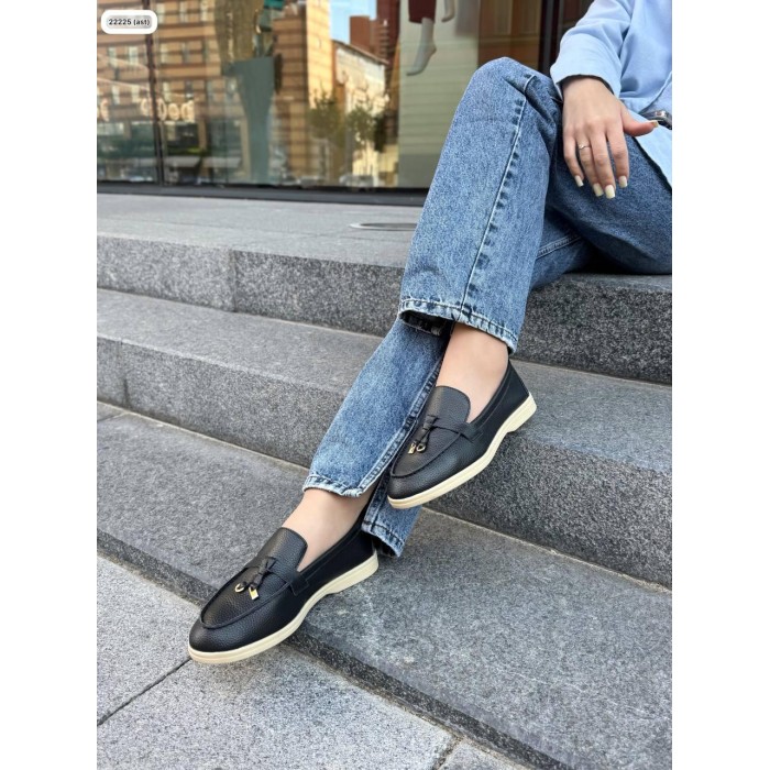 Туфлі/Лофери жіночі натуральна кожа Чорні 36,39,41р