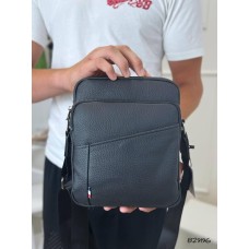 Сумка чоловіча Кросбоді натуральна шкіра Чорна
