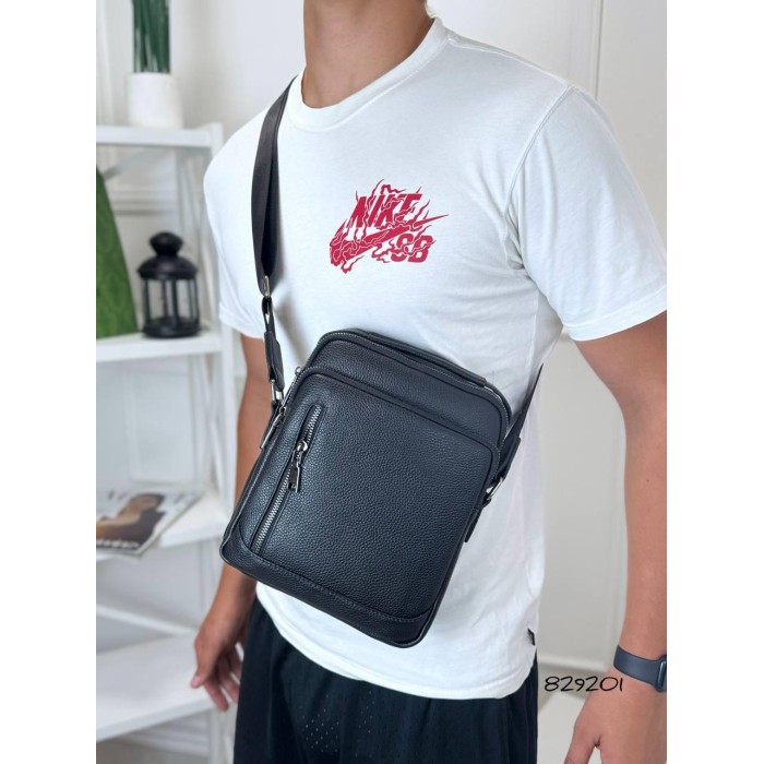 Сумка чоловіча з ручкою Кросбоді натуральна шкіра Чорна