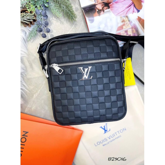 Чоловіча сумка з ручкою натуральна шкіра Чорна матова