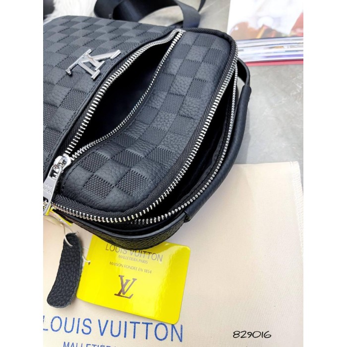 Чоловіча сумка з ручкою натуральна шкіра Чорна матова