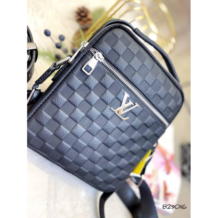 Чоловіча сумка з ручкою натуральна шкіра Чорна матова