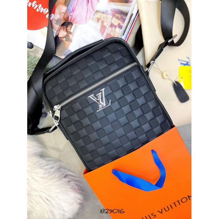 Чоловіча сумка з ручкою натуральна шкіра Чорна матова